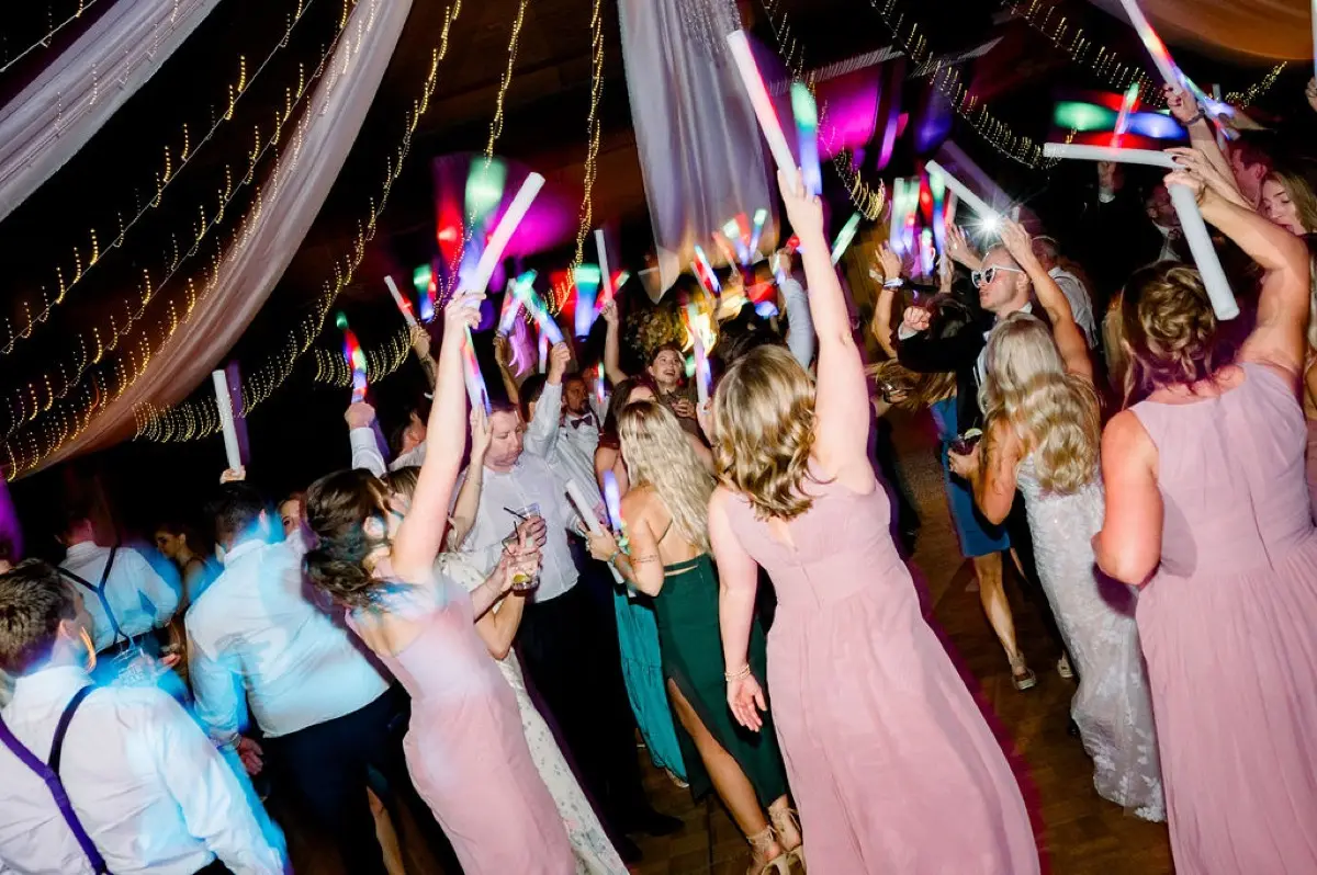 Foam-stick party moment